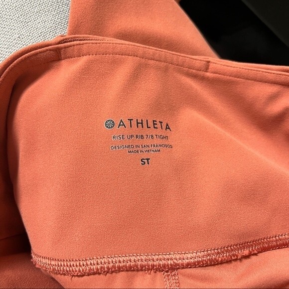 ATHLETA Rise Up Rib 7/8 Tight in Rust Small Tall - Picture 9 of 12